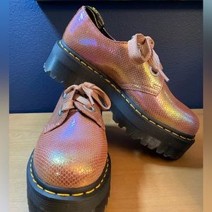 Dr Martens Holly Pink Iridescent
